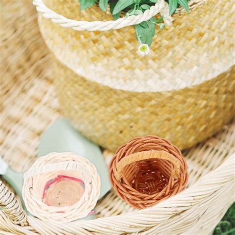paniers tressés avec diverses essences d'osier