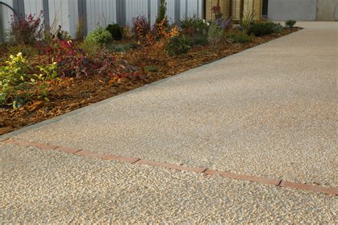 Décaissement pour une allée