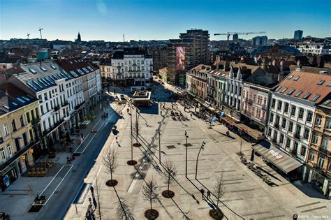 Place Jourdan après le déversement de fumier