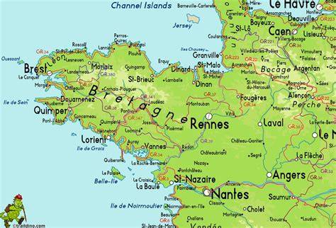 Map of Brittany showing agricultural zones or main vegetable production areas with key stats overlayed