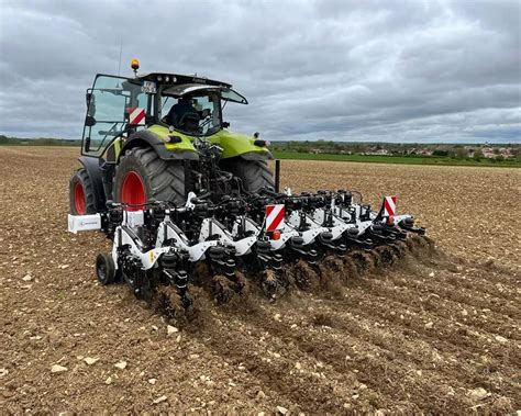Outils agricoles pour la préparation du sol