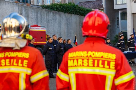 Jeunes cadets des marins-pompiers de Marseille en formation