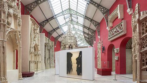 Vue d'ensemble d'une salle d'exposition de Fabienne Verdier