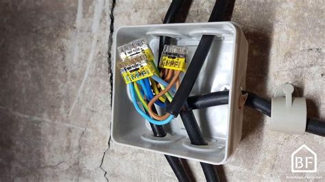 Boîte de dérivation électrique