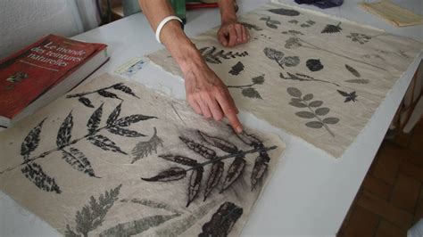 Tissu avec impression végétale finalisée