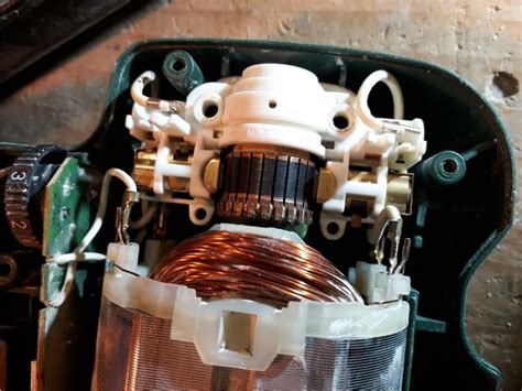 Charbons de moteur électrique usés