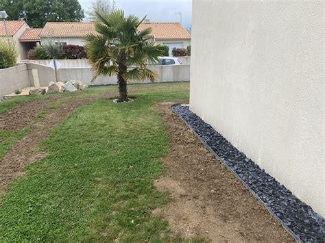 Schéma de construction d'une bande de propreté avec géotextile et graviers