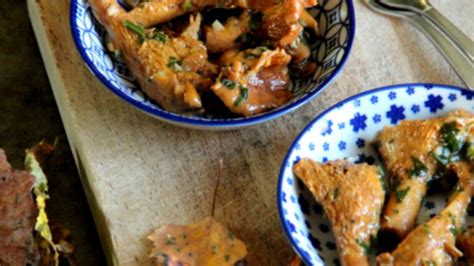 Plat de girolles poêlées à l'ail et au persil