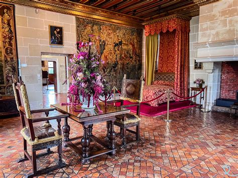 Intérieur de la Salle Romantique du Château de Mazières