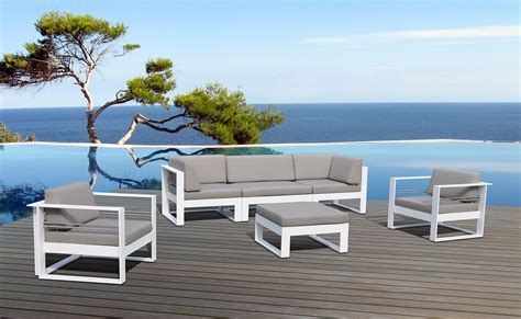 Salon de jardin design en aluminium