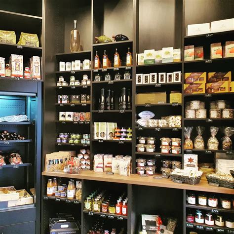 Assortiment de produits de l'épicerie fine Valerie Bost Maraichage Les Fosses 79