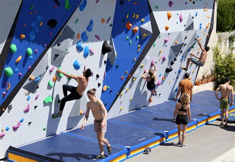 Équipement essentiel pour l'escalade de bloc