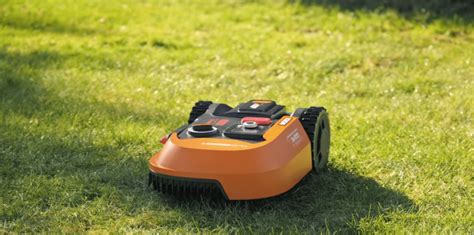 Détail de la technologie Cut-to-Edge sur un robot Worx