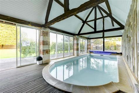 Piscine extérieure chauffée des Chambres d'hôtes du Domaine des Doudous