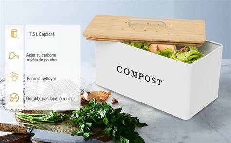 Boîte à compost de cuisine sur un plan de travail