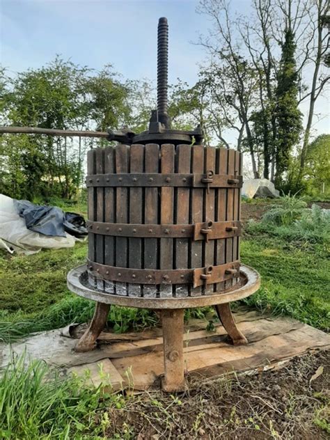 Ancien pressoir à pommes