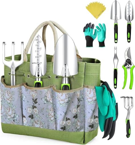 divers outils de jardinage ergonomiques pour seniors
