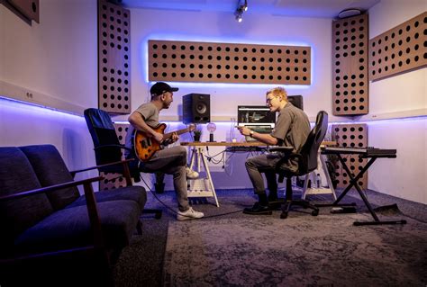 Image d'Eliott en studio de musique à Londres
