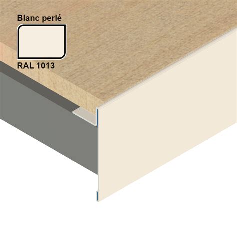 Nez de terrasse en aluminium protégeant les bords de dalles