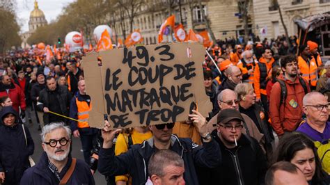 Manifestation anti-nucléaire devant l'ambassade du Japon à Paris