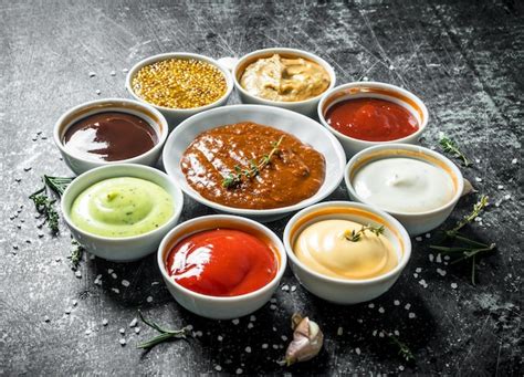 Assortiment de sauces asiatiques pour wok