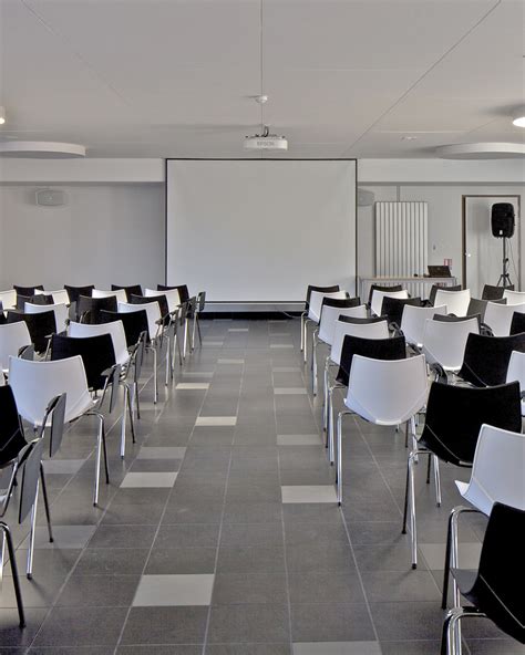 Salles de conférence modernes de l'Hôtel Le Fruitier