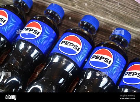 Bouteilles de Pepsi avec le numéro 349