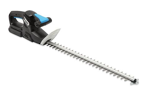 Taille-haie Mac Allister MHTP18LI en action