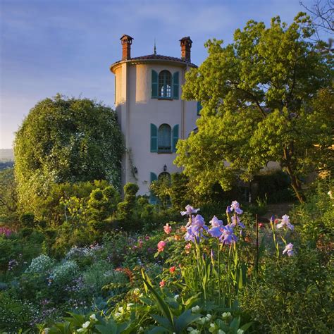 Jardin en constante évolution de la Villa Fort France