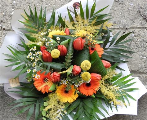 Exemple de composition florale complexe avec différentes fleurs