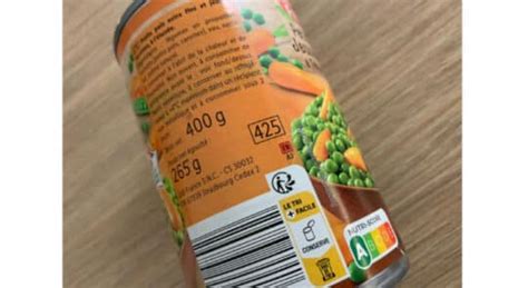 une étiquette de garantie produit