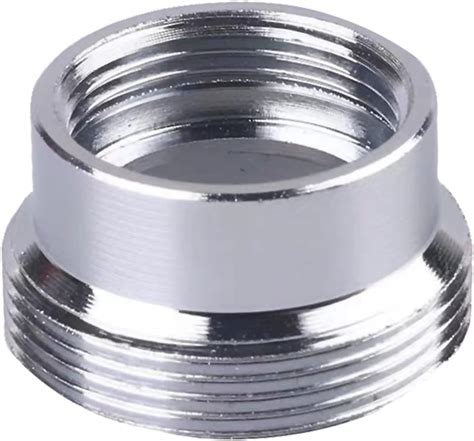Adaptateur de robinet sans filetage en gros plan