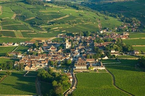 Vue aérienne du village ancien de Dông Son