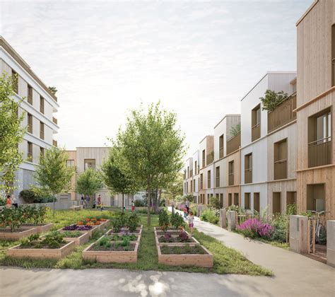 Immeuble d'habitation collective avec un petit jardin