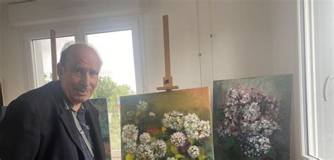 Portrait d'André Diéval, passionné d'hortensias