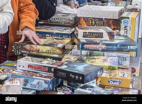 Collage de différentes boîtes de jeux de société Héroic Fantasy