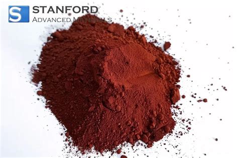 Échantillon d'argile rouge riche en oxyde de fer