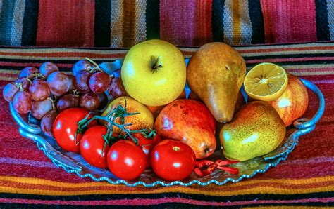 Nature morte avec courge et divers fruits et légumes