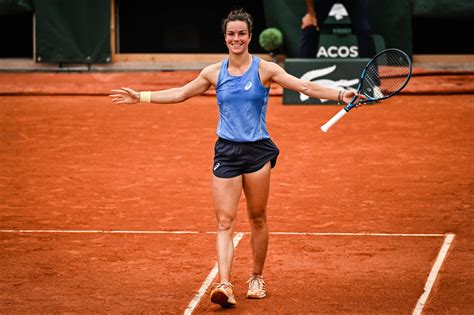 Loïs Boisson s'entraînant sur gazon