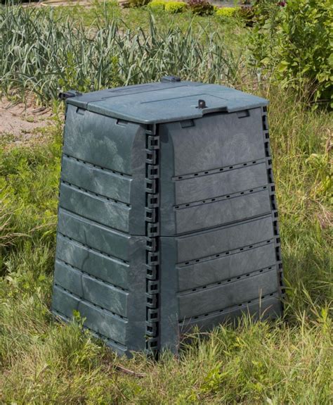 Composteur en tas volumineux