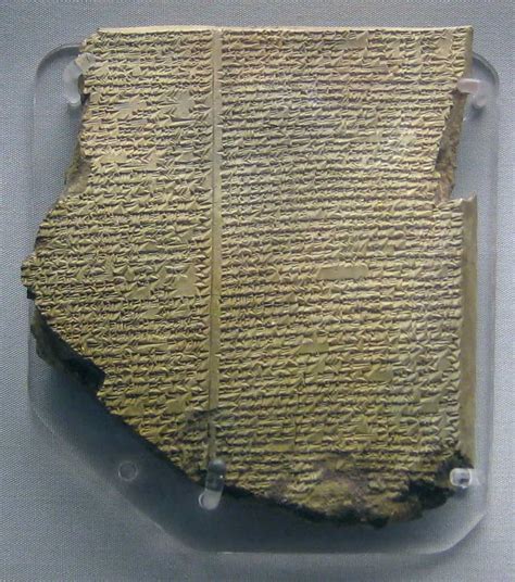 Tablette d'argile de l'Épopée de Gilgamesh