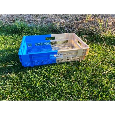 schéma comparatif entre une petite caisse de récolte et un palox grand format
