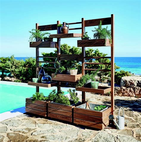 Schéma illustrant l'assemblage modulaire de plusieurs jardinières Volcania pour créer une séparation