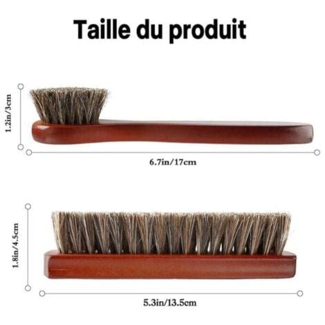 Brosse shuro nettoyant un bonsaï