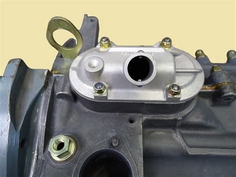 Emplacement typique d'un reniflard sur un moteur de motobineuse