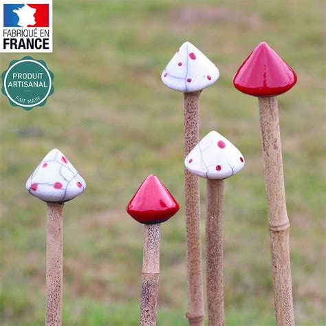 Variété de capuchons de tuteur en céramique