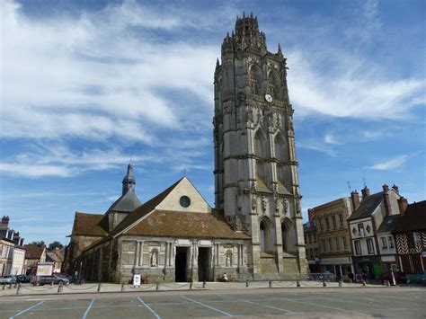 Verneuil-sur-Avre et la Tour de la Madeleine
