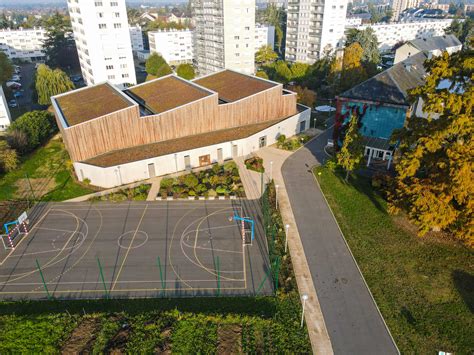 Vue aérienne du campus arboré de La Mouillère à Orléans