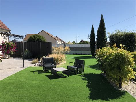 Paysage de jardin aménagé avec soin à Sézanne