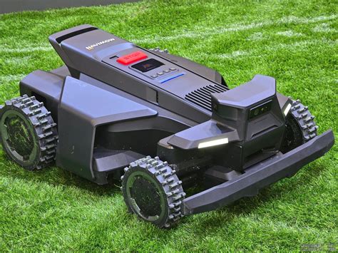 Tondeuse robotisée avec capteurs
